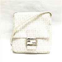 tFfB FENDI YbJ JZ|VFbg 8BT075 AC{[~CgO[ obO V_[obO fB[X yÁz